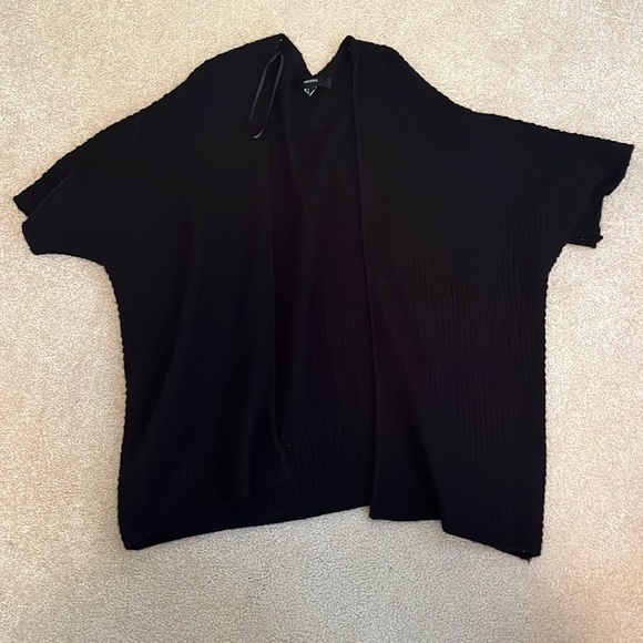 Forever 21 Black Knit Sweater - Picture 1 of 3